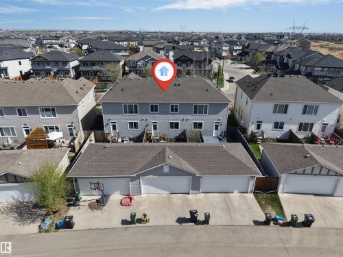 8041 Chappelle Way, Edmonton, AB - Outdoor