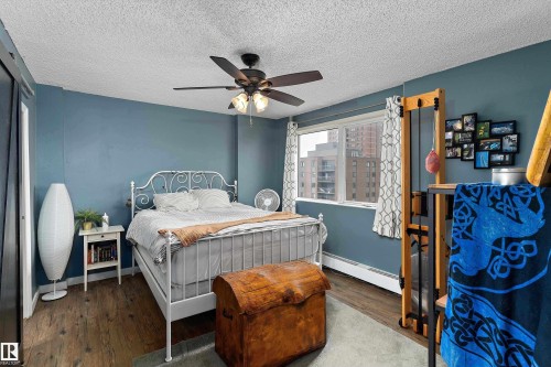 905 9940 112 Street, Edmonton, AB - Indoor Photo Showing Bedroom