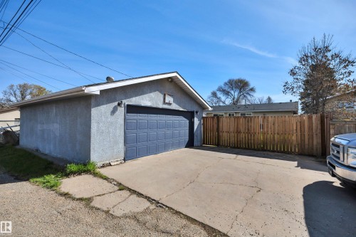 4316 53 Street, Leduc, AB - Outdoor