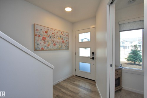 253 Marquis Boulevard, Edmonton, AB - Indoor Photo Showing Other Room