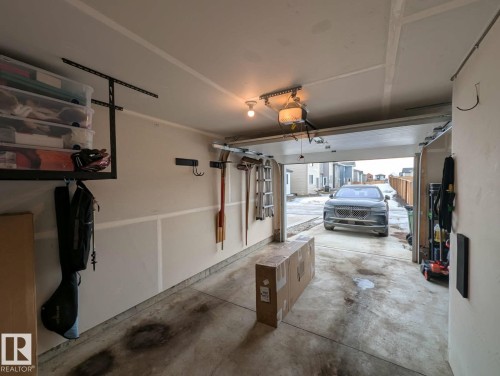 253 Marquis Boulevard, Edmonton, AB - Indoor Photo Showing Garage