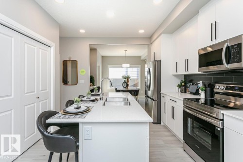 412 26 Street, Edmonton, AB 
