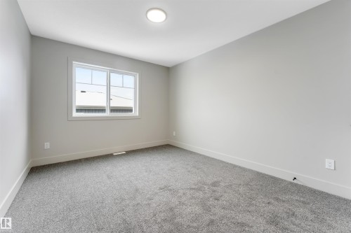 22815 80 Avenue, Edmonton, AB - Indoor Photo Showing Other Room