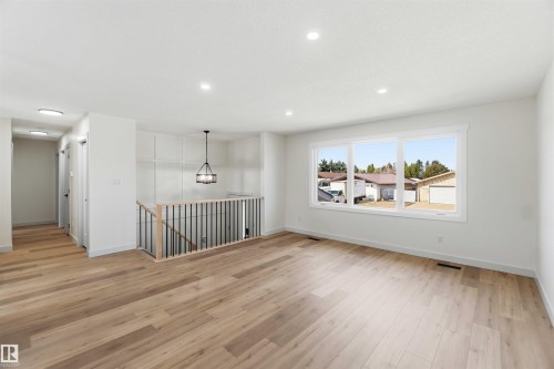 10207 165 Avenue, Edmonton, AB - Indoor