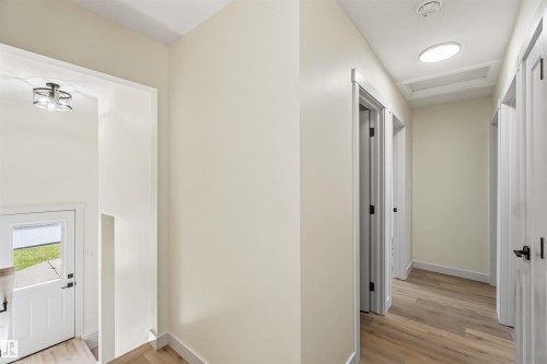 10207 165 Avenue, Edmonton, AB - Indoor Photo Showing Other Room
