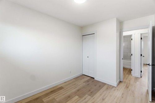 10207 165 Avenue, Edmonton, AB - Indoor Photo Showing Other Room