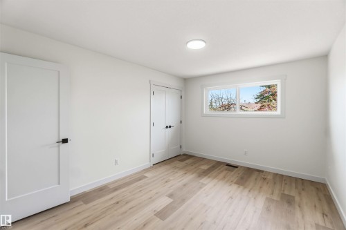 10207 165 Avenue, Edmonton, AB - Indoor Photo Showing Other Room