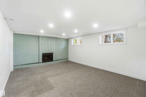 10207 165 Avenue, Edmonton, AB - Indoor