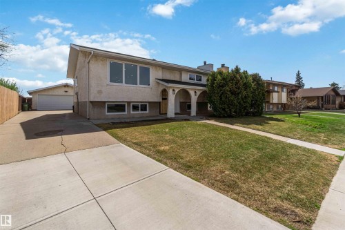 10207 165 Avenue, Edmonton, AB - Outdoor With Facade