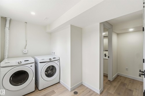 10207 165 Avenue, Edmonton, AB - Indoor Photo Showing Laundry Room