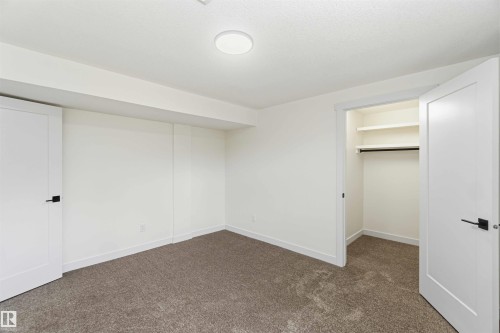 10207 165 Avenue, Edmonton, AB - Indoor Photo Showing Other Room