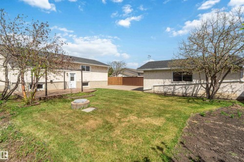 10207 165 Avenue, Edmonton, AB - Outdoor