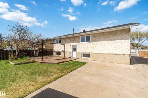 10207 165 Avenue, Edmonton, AB - Outdoor
