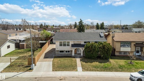 10207 165 Avenue, Edmonton, AB - Outdoor With Facade