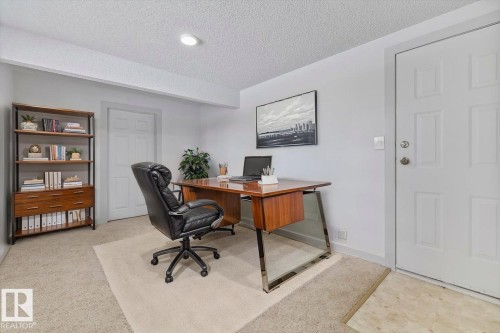 31 9935 167 Street, Edmonton, AB - Indoor Photo Showing Office