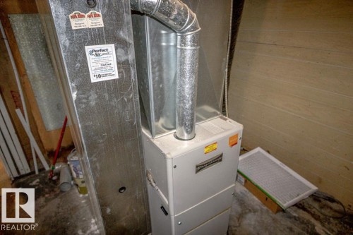 Image quality insufficient for description - 4814 51 Ave, St. Paul Town, AB - Indoor Photo Showing Basement