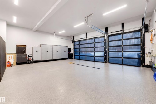 71 Birchcliff Road, Birchcliff, AB - Indoor Photo Showing Garage