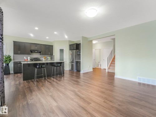 14227 138 Street Nw, Edmonton, AB - Indoor Photo Showing Kitchen With Upgraded Kitchen