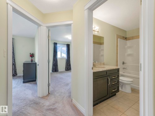 14227 138 Street Nw, Edmonton, AB - Indoor Photo Showing Bathroom