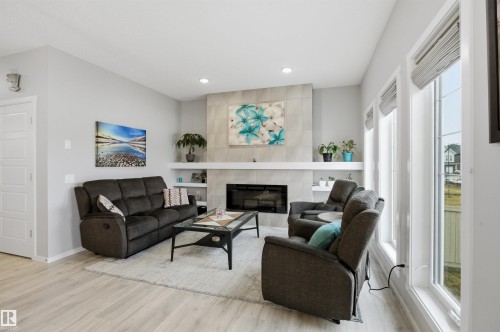 807 Eagleson Link, Edmonton, AB - Indoor Photo Showing Living Room With Fireplace