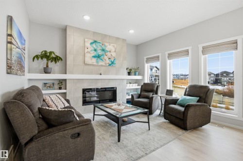 807 Eagleson Link, Edmonton, AB - Indoor Photo Showing Living Room With Fireplace