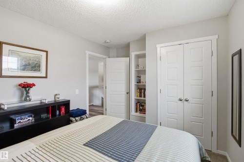 807 Eagleson Link, Edmonton, AB - Indoor Photo Showing Bedroom
