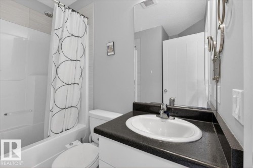 14835 103 Avenue, Edmonton, AB - Indoor Photo Showing Bathroom