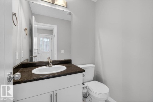 14835 103 Avenue, Edmonton, AB - Indoor Photo Showing Bathroom