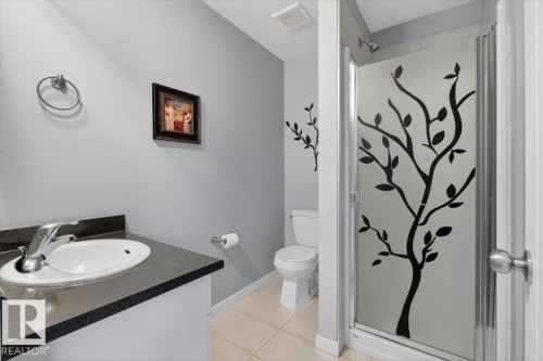 14835 103 Avenue, Edmonton, AB - Indoor Photo Showing Bathroom