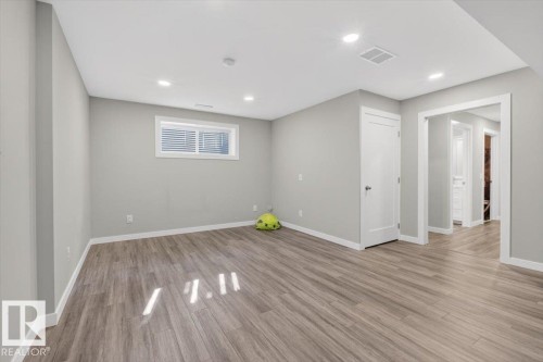 14835 103 Avenue, Edmonton, AB - Indoor