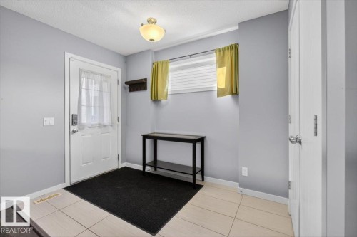 14835 103 Avenue, Edmonton, AB - Indoor Photo Showing Other Room