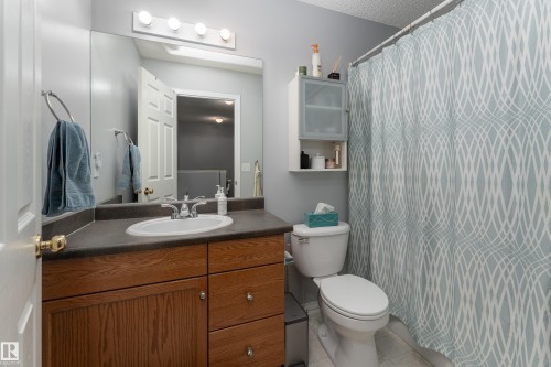 2 13403 Cumberland Road, Edmonton, AB - Indoor Photo Showing Bathroom