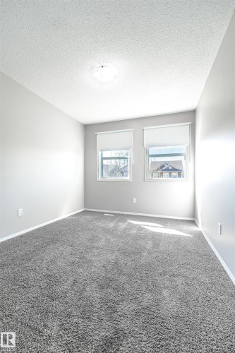 3041 Arthurs Crescent Sw, Edmonton, AB - Indoor Photo Showing Other Room