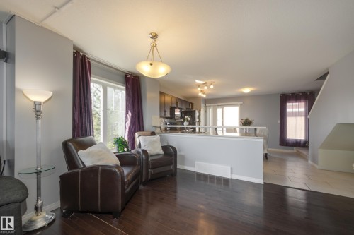 4908 Terwillegar Common, Edmonton, AB - Indoor Photo Showing Living Room