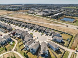 Aerial perspective showcasing residential cul-de-sac - 