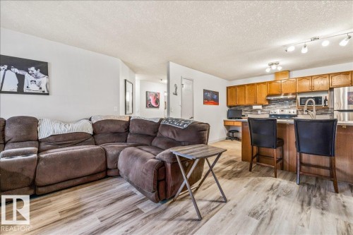 514 3 Perron Street, St. Albert, AB - Indoor Photo Showing Other Room