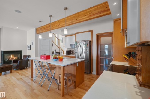 8839 93 Street, Edmonton, AB - Indoor
