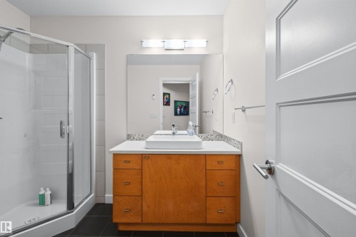 8839 93 Street, Edmonton, AB - Indoor Photo Showing Bathroom