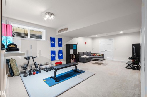 8839 93 Street, Edmonton, AB - Indoor