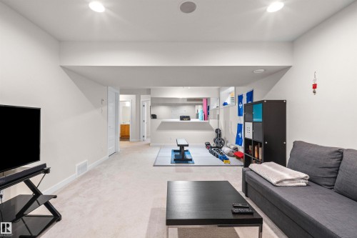 8839 93 Street, Edmonton, AB - Indoor