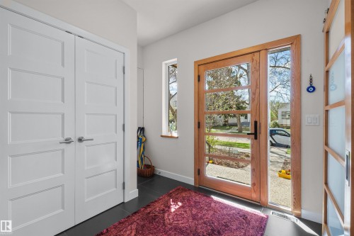8839 93 Street, Edmonton, AB - Indoor Photo Showing Other Room