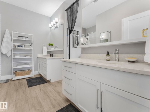127 524 Griesbach Parade, Edmonton, AB 