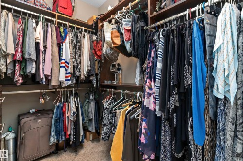 4628 Mead Place, Edmonton, AB - Indoor With Storage