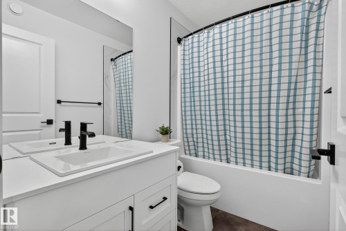 3451 169 Street, Edmonton, AB - Indoor Photo Showing Bathroom