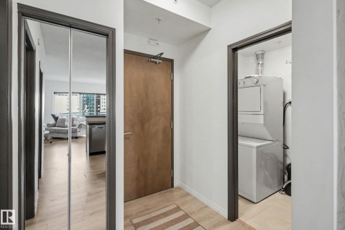 605 10504 99 Avenue, Edmonton, AB - Indoor Photo Showing Laundry Room