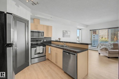 605 10504 99 Avenue, Edmonton, AB - Indoor Photo Showing Kitchen With Stainless Steel Kitchen With Double Sink