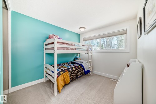 30 Sunnyside Crescent, St. Albert, AB - Indoor Photo Showing Bedroom