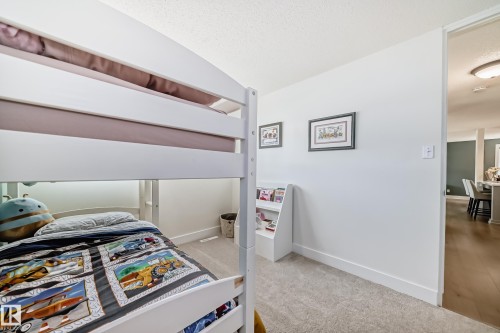 30 Sunnyside Crescent, St. Albert, AB - Indoor Photo Showing Bedroom