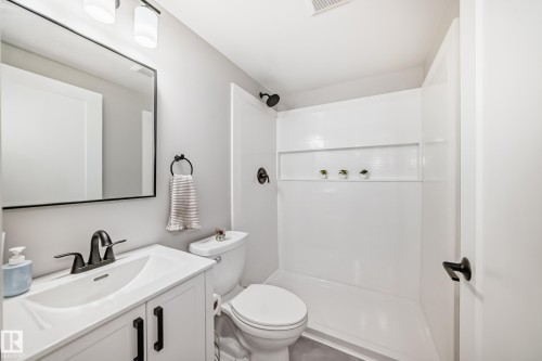30 Sunnyside Crescent, St. Albert, AB - Indoor Photo Showing Bathroom