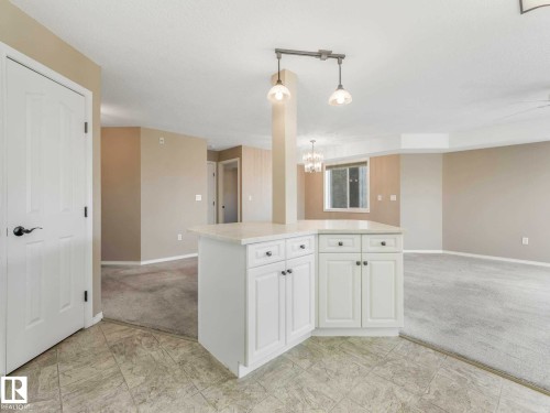 302 6703 172 Street, Edmonton, AB - Indoor Photo Showing Other Room